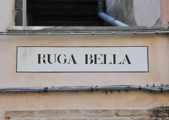 Venice Suite Ruga Bella